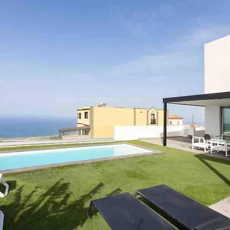 Tulio Ii Family Heated Pool Villa