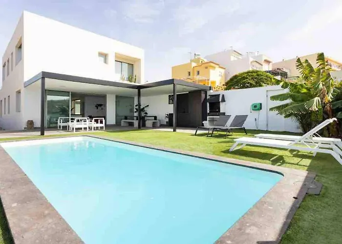 Tulio Ii Family Heated Pool Villa